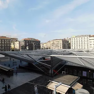 Pensión Scaramantico, Nápoles